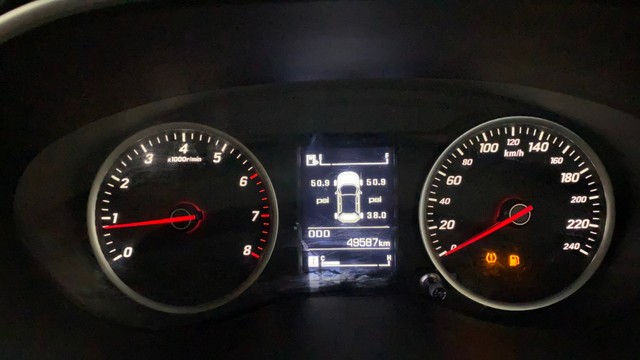 Second-hand 2021 MG Hector Plus Select Diesel MT 7 STR for sale in Gurgaon-11