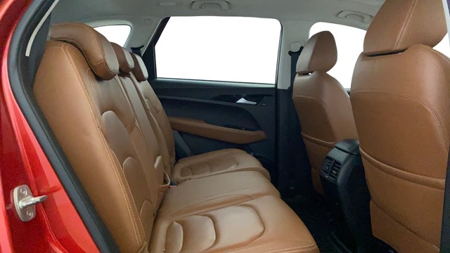 Second-hand 2021 MG Hector Plus Select Diesel MT 7 STR for sale in Gurgaon-16