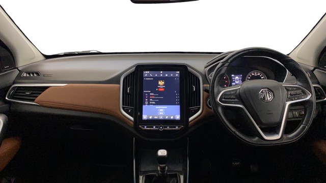 Second-hand 2021 MG Hector Plus Select Diesel MT 7 STR for sale in Gurgaon-10