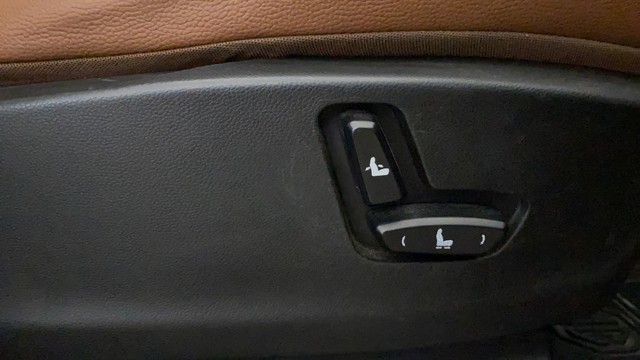 Second-hand 2021 MG Hector Plus Select Diesel MT 7 STR for sale in Gurgaon-18