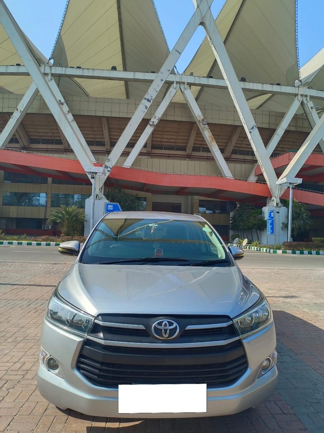 Second-hand 2020 Toyota Innova Crysta 2.4 G MT for sale in New Delhi-11