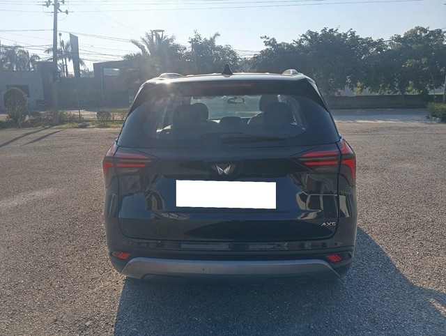 Second-hand 2024 Mahindra XUV700 AX5 7 Str Diesel for sale in Ludhiana-3