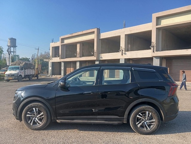 Second-hand 2024 Mahindra XUV700 AX5 7 Str Diesel for sale in Ludhiana-5