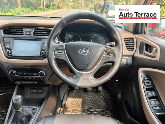 Hyundai i20 Asta 1.2 Second-hand 2017 Hyundai i20 Asta 1.2 for sale in Mumbai-8