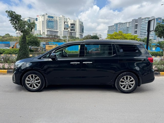 Second-hand 2020 Kia Carnival Limousine for sale in Hyderabad-3