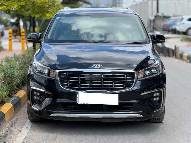Second-hand 2020 Kia Carnival Limousine for sale in Hyderabad-5
