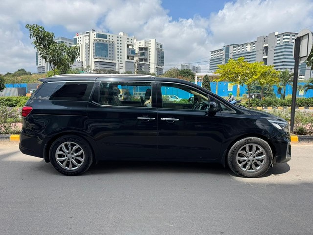Second-hand 2020 Kia Carnival Limousine for sale in Hyderabad-1