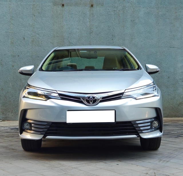 Toyota Corolla Altis 1.8 VL CVT Second-hand 2019 Toyota Corolla Altis 1.8 VL CVT for sale in Mumbai-5