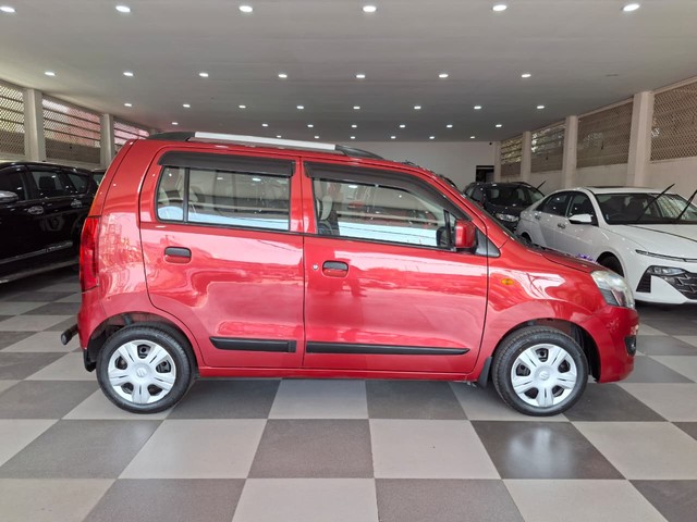 Second-hand 2017 Maruti Suzuki Wagon R AMT VXI Plus for sale in Chennai-1
