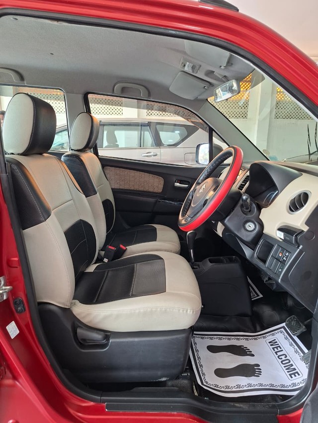 Second-hand 2017 Maruti Suzuki Wagon R AMT VXI Plus for sale in Chennai-6