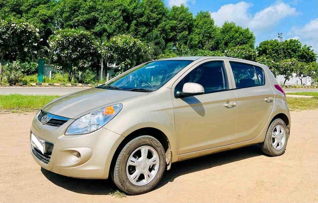 Second-hand 2011 Hyundai i20 1.2 Sportz for sale in Vadodara-7