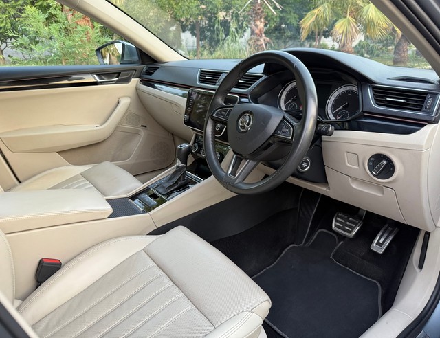 Skoda Superb LK 1.8 TSI AT Second-hand 2019 Skoda Superb LK 1.8 TSI AT for sale in New Delhi-8