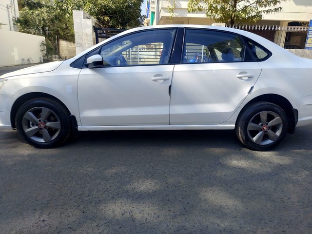 Second-hand 2017 Skoda Rapid 1.6 MPI Ambition BSIV for sale in Jabalpur-1
