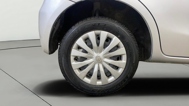 Second-hand 2015 Toyota Etios Liva G for sale in New Delhi-24