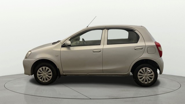 Second-hand 2015 Toyota Etios Liva G for sale in New Delhi-5