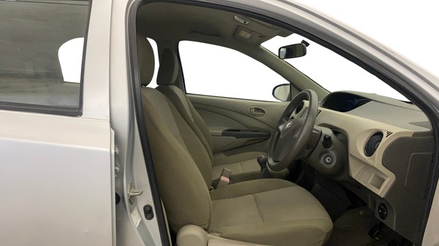Second-hand 2015 Toyota Etios Liva G for sale in New Delhi-15