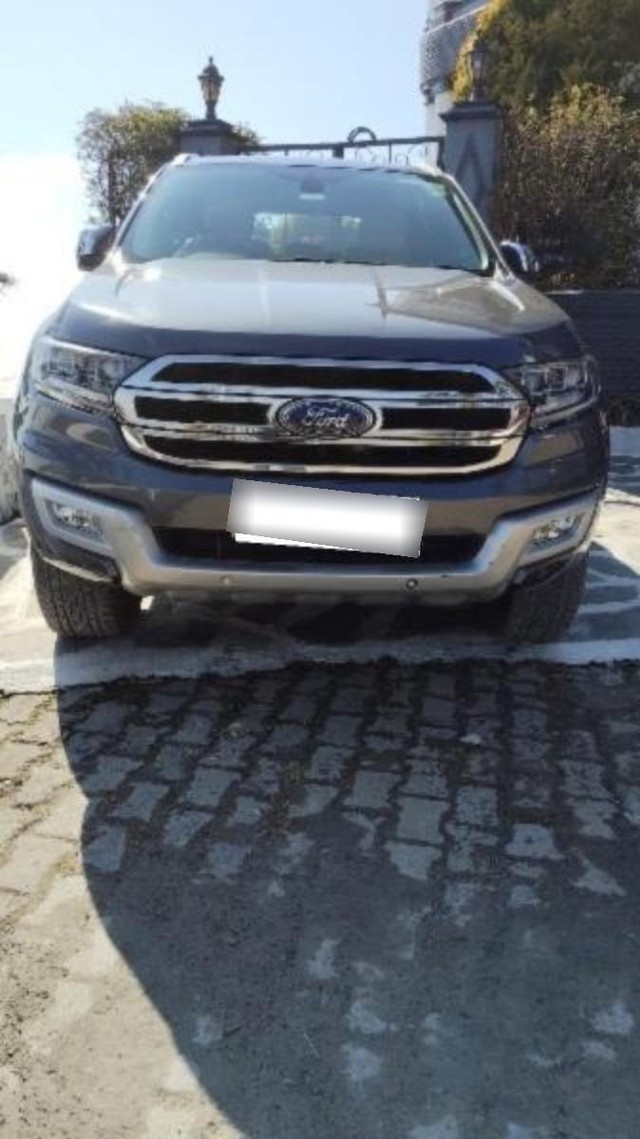 Ford Endeavour 3.2 Titanium AT 4X4 Second-hand 2017 Ford Endeavour 3.2 Titanium AT 4X4 for sale in New Delhi-0