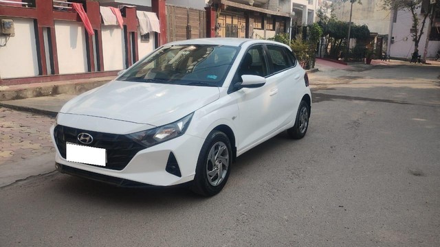 Second-hand 2020 Hyundai i20 Magna BSVI for sale in Ghaziabad-4