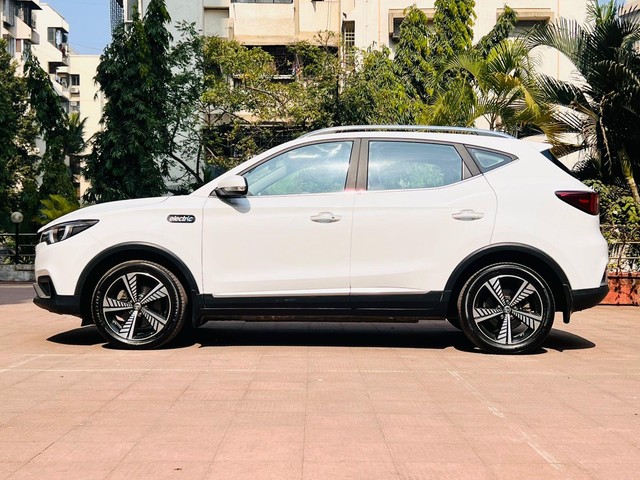 Second-hand 2020 MG ZS EV Exclusive for sale in Mumbai-3