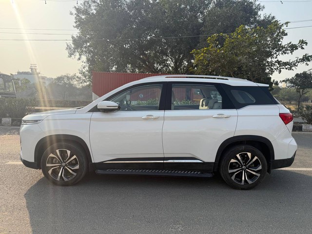 Second-hand 2024 MG Hector BlackStorm CVT 2024-2025 for sale in New Delhi-5