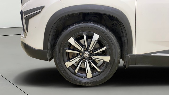 Second-hand 2019 MG Hector Sharp DCT for sale in Mumbai-26