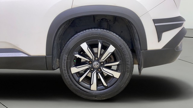 Second-hand 2019 MG Hector Sharp DCT for sale in Mumbai-27