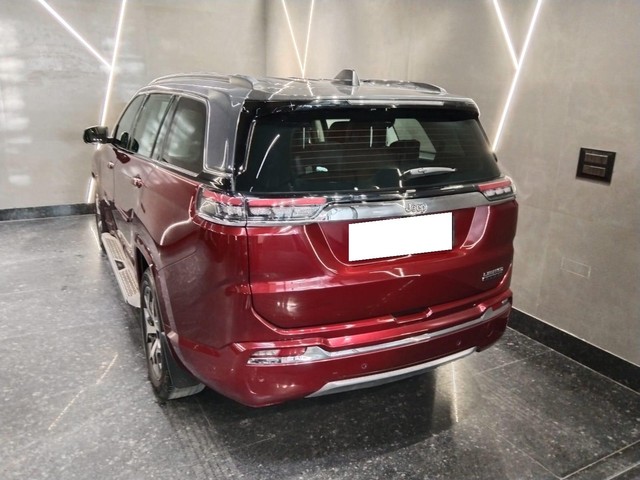 Second-hand 2023 Jeep Meridian Limited Plus AT for sale in New Delhi-8