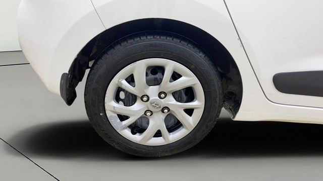 Second-hand 2017 Hyundai Grand i10 1.2 Kappa Magna BSIV for sale in Ahmedabad-24