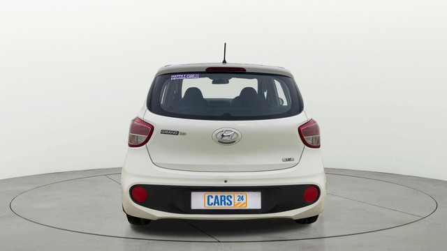 Second-hand 2017 Hyundai Grand i10 1.2 Kappa Magna BSIV for sale in Ahmedabad-3