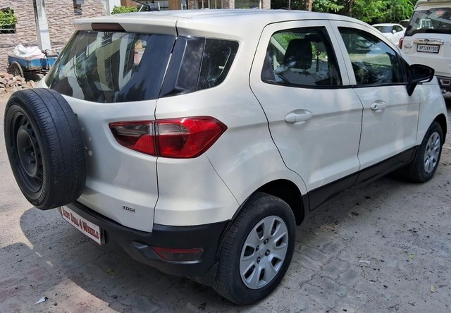 Second-hand 2018 Ford Ecosport 1.5 Diesel Ambiente BSIV for sale in Lucknow-4