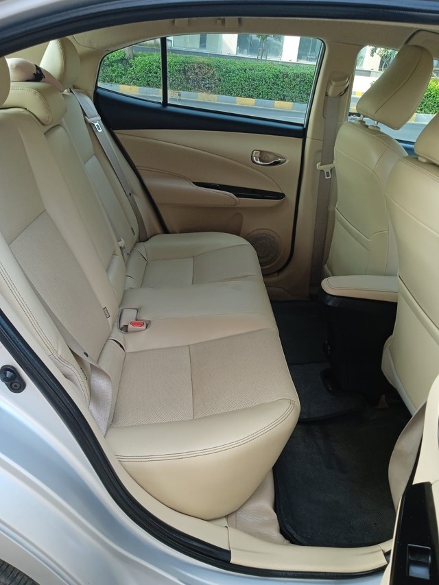 Second-hand 2018 Toyota Yaris VX CVT BSIV for sale in Ahmedabad-6