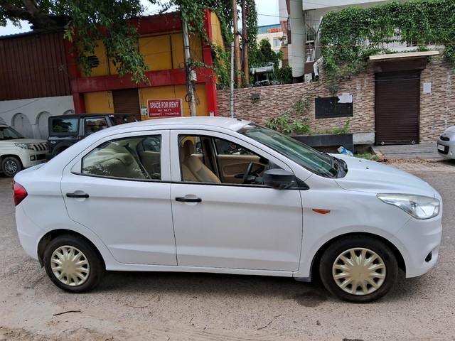 Second-hand 2015 Ford Aspire 1.5 TDCi Ambiente for sale in Lucknow-3