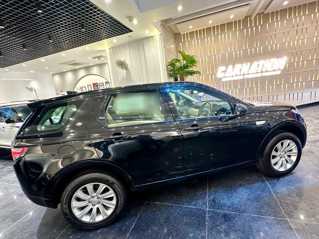 Second-hand 2017 Land Rover Discovery Sport Si4 HSE for sale in New Delhi-13