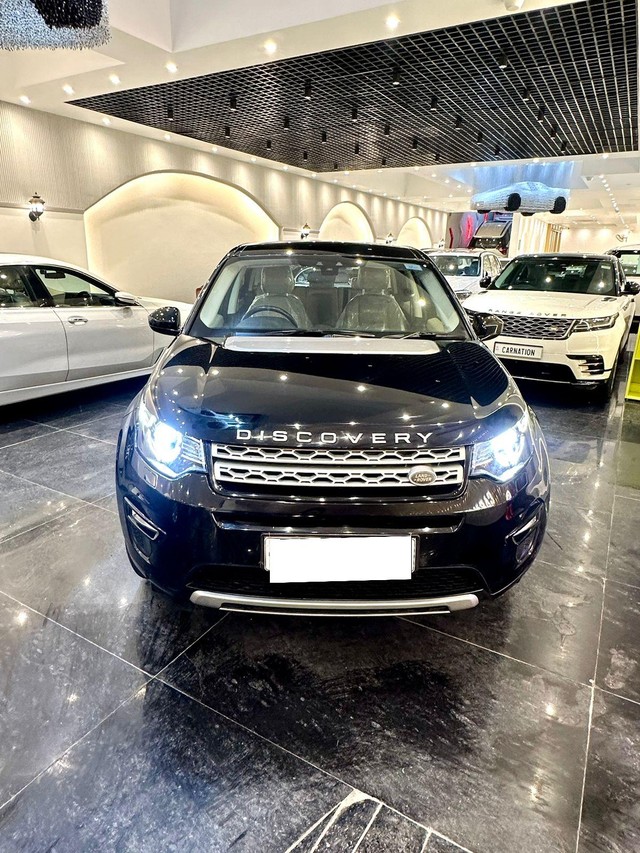Second-hand 2017 Land Rover Discovery Sport Si4 HSE for sale in New Delhi-5