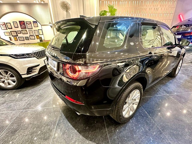 Second-hand 2017 Land Rover Discovery Sport Si4 HSE for sale in New Delhi-19