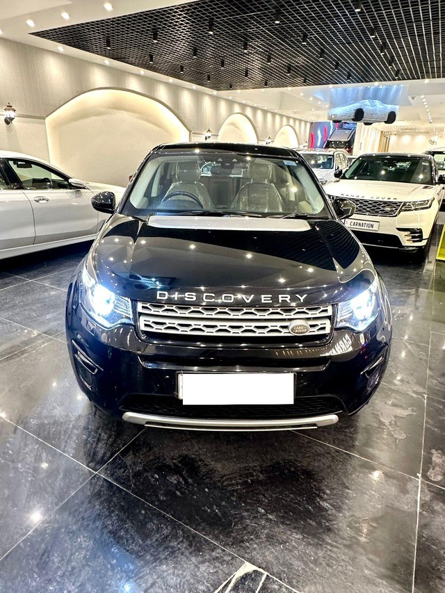 Second-hand 2017 Land Rover Discovery Sport Si4 HSE for sale in New Delhi-23