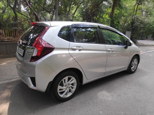 Second-hand 2018 Honda Jazz 1.2 V i VTEC for sale in New Delhi-7