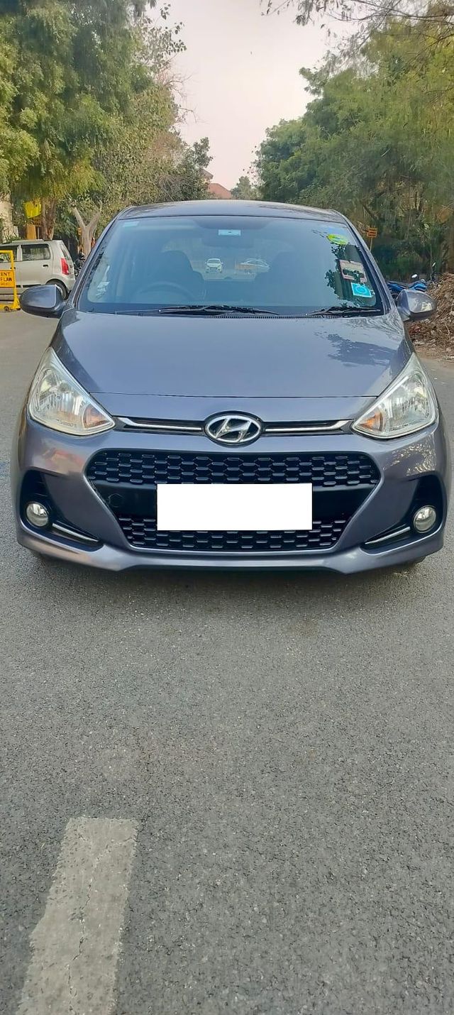 Hyundai Grand i10 Magna Second-hand 2017 Hyundai Grand i10 Magna for sale in New Delhi