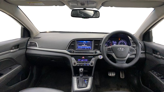 Second-hand 2016 Hyundai Elantra 2.0 SX Option AT for sale in Navi Mumbai-10