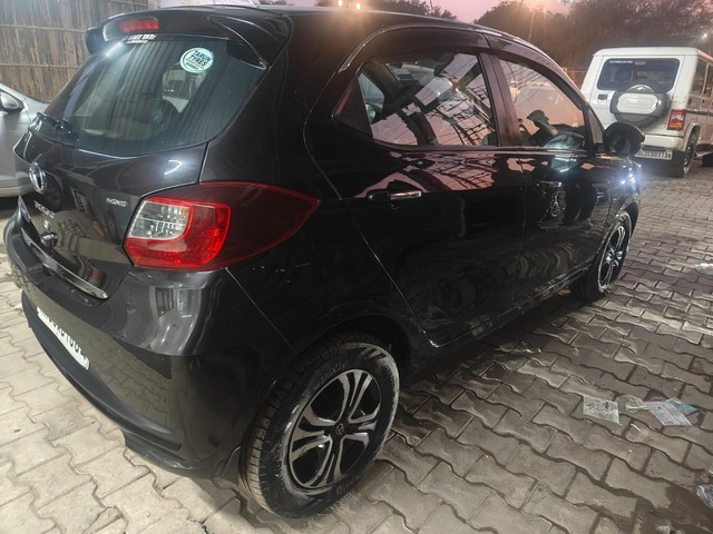 Second-hand 2024 Tata Tiago XZ Plus CNG for sale in Gurgaon-3