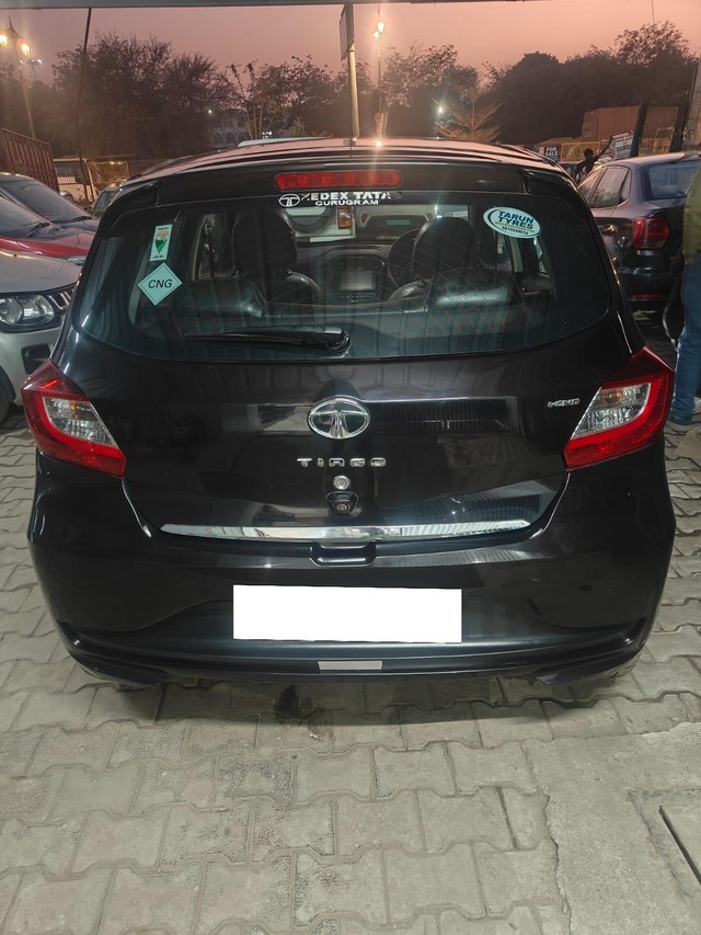 Second-hand 2024 Tata Tiago XZ Plus CNG for sale in Gurgaon-1