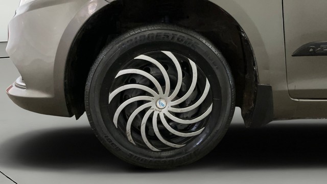 Maruti Suzuki Swift Dzire VXI Second-hand 2016 Maruti Suzuki Swift Dzire VXI for sale in Noida-25