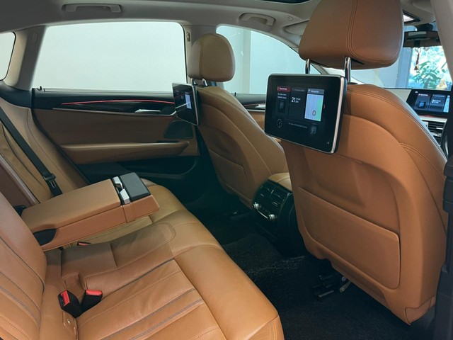 Second-hand 2018 BMW 6 Series GT 630d Luxury Line for sale in Mumbai-13