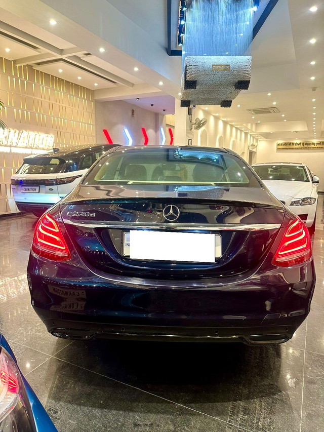 Second-hand 2018 Mercedes-Benz C-Class C 220 CDI Avantgarde for sale in New Delhi-2