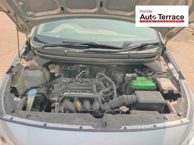 Second-hand 2019 Hyundai i20 Sportz Petrol for sale in Pondicherry-8