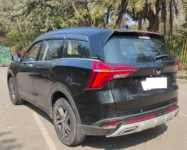 Second-hand 2024 Mahindra XUV700 AX5 7 Str Diesel for sale in Agra-8