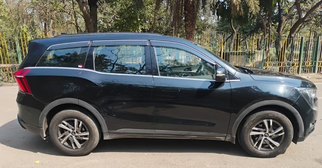 Second-hand 2024 Mahindra XUV700 AX5 7 Str Diesel for sale in Agra-10