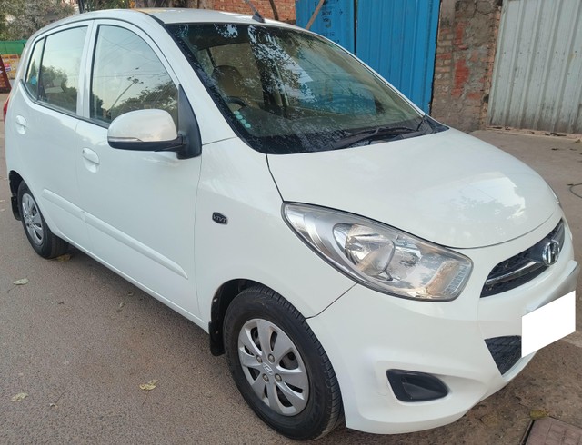 Second-hand 2012 Hyundai i10 Sportz for sale in Allahabad-0
