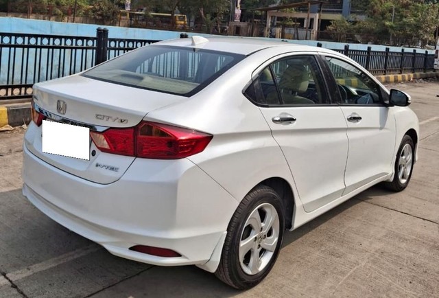 Second-hand 2015 Honda City i VTEC V for sale in Mumbai-6