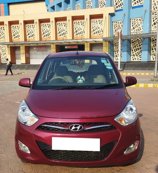 Second-hand 2015 Hyundai i10 Sportz 1.1L for sale in Kolkata-0